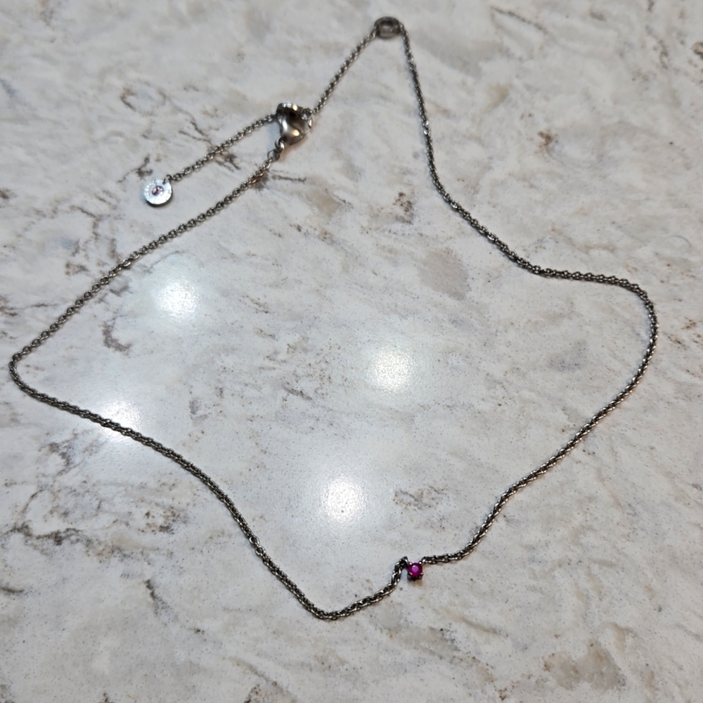 Beautiful sterling silver necklace with a small ruby